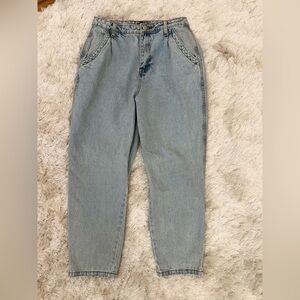 JLUX LABEL LIGHT WASHED BOYFRIEND JEANS